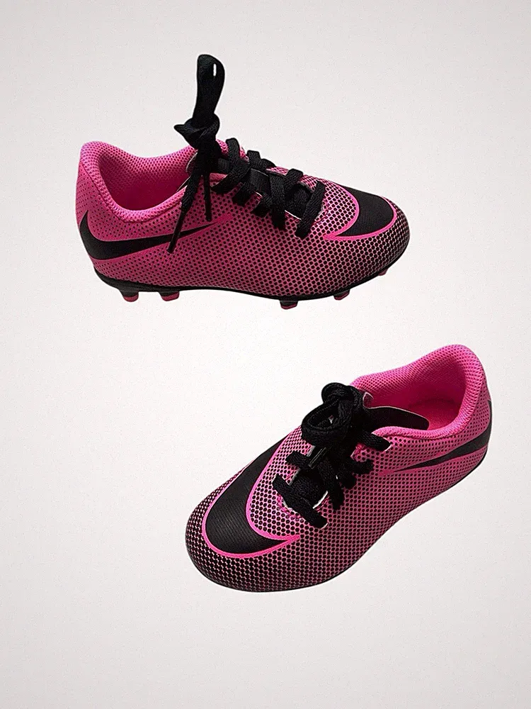 Nike Jr. Bravata II Firm-Ground Hot Pink Black Soccer Cleats Girls size 10C