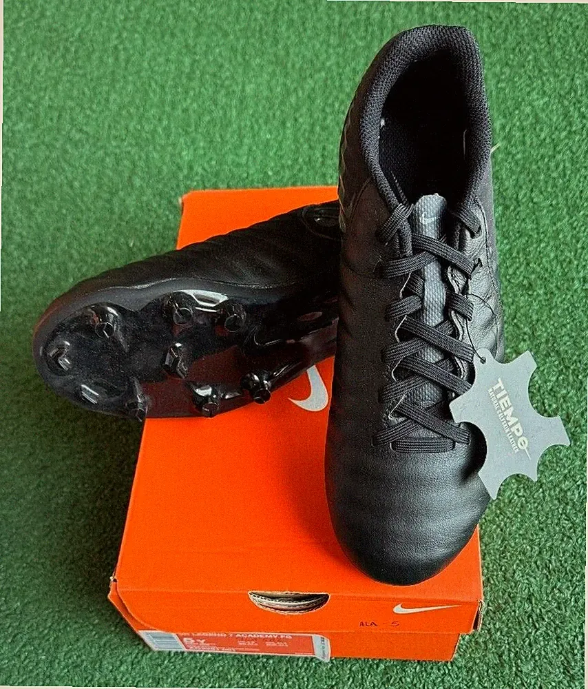 Nike Jr Legend 7 Academy FG Kids' Soccer Shoe Black