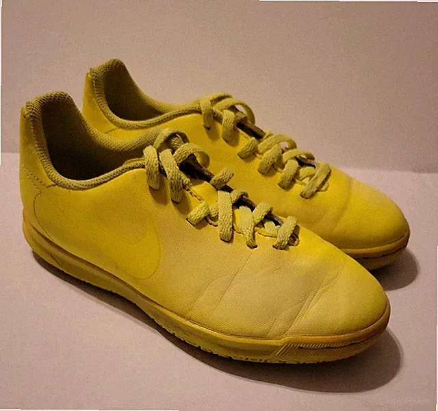 Nike Jr MagistaX Ola II IC Indoor Soccer Shoes Cleats Green 844423-777 Size 1.5y