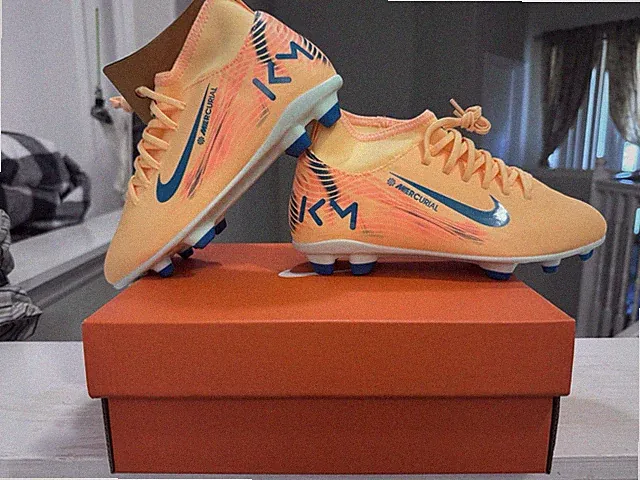 Nike Jr. Mercurial Superfly 10 Club Kylian Mbappé FG/MG Soccer Cleat 3 Youth