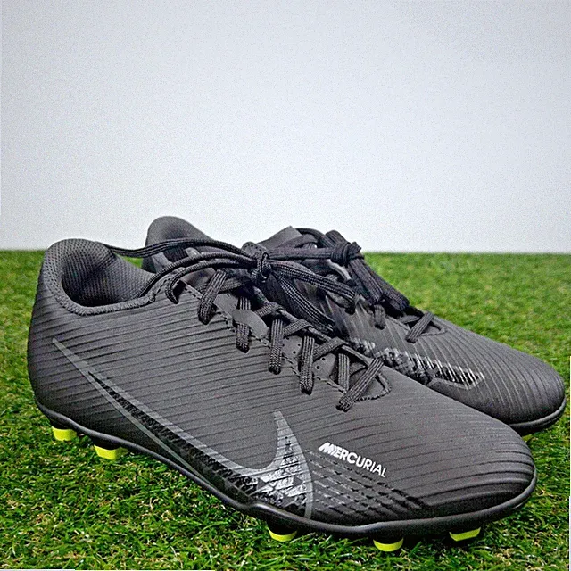 Nike Jr. Mercurial Vapor 15 Club FG/MG (DJ5963-001) Size 5.5