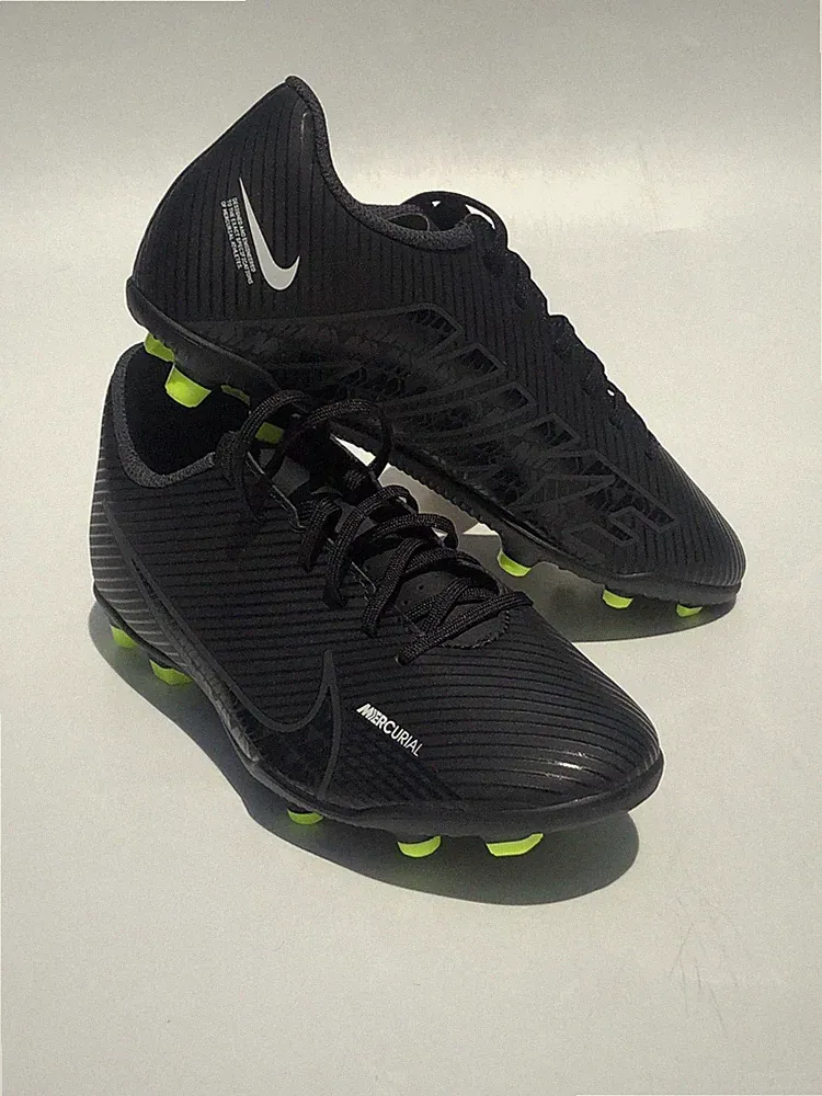 Nike Jr. Mercurial Vapor 15 Club FG/MG Size 5Y Women's Sz 6.5 soccer Cleats