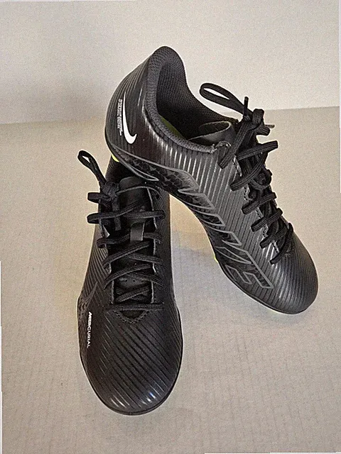 Nike Jr. Mercurial Vapor 15 Club FG/MG Soccer Cleats Black Size 6 DJ598-001 NWB