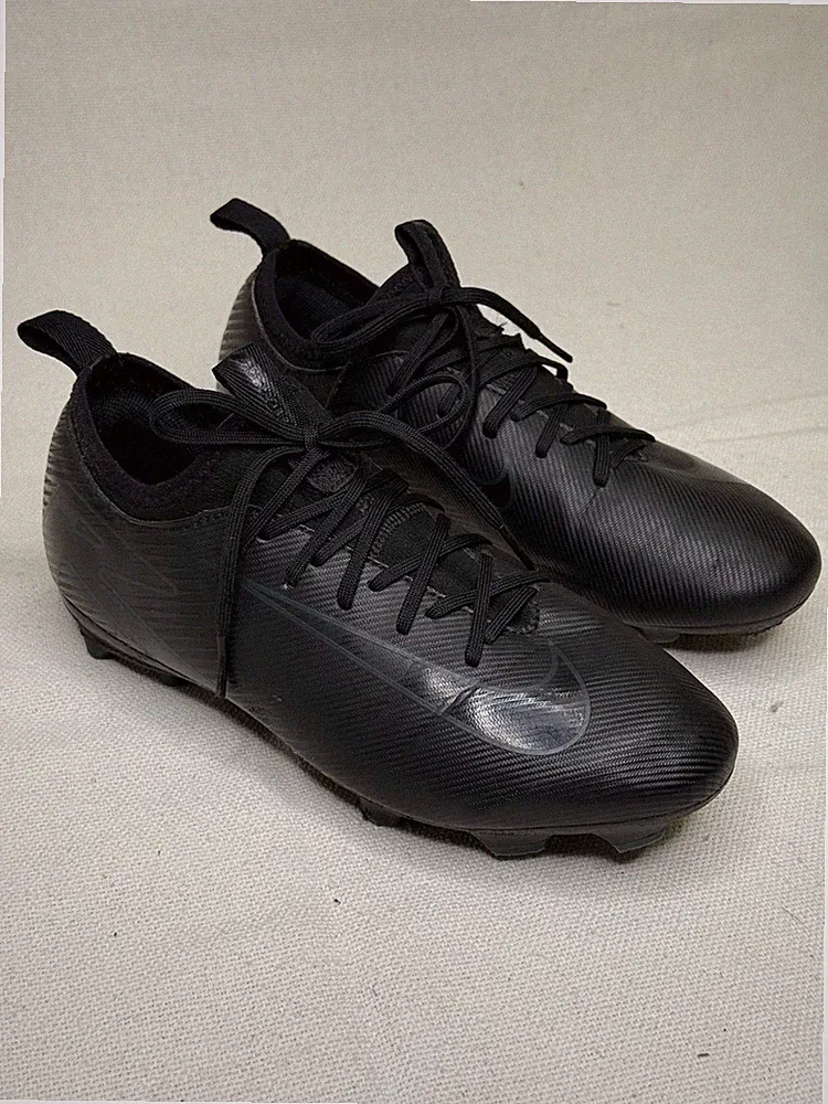 Nike Jr. Mercurial Vapor 16 Academy GS Black Kids Soccer Cleats Youth 4.5Y