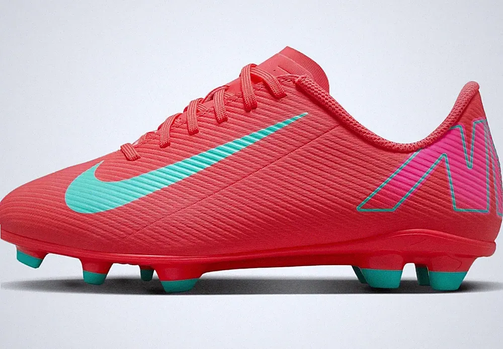 Nike Jr. Mercurial Vapor 16 Club Little/Big Kids' MG Low-Top Soccer Cleats...