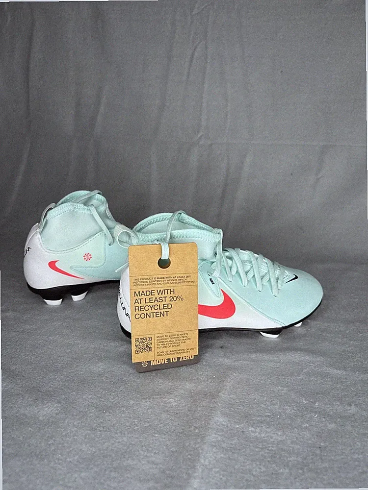 Nike Jr. Phantom Luna 2 Club Little/Big Kids' Multi-Ground High-Top Soccer