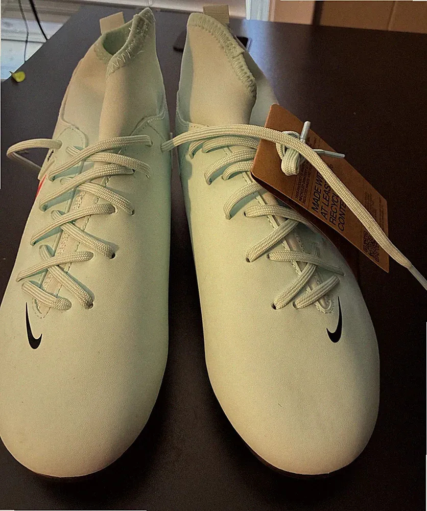 Nike Jr Phantom Luna II Club FG/MG Soccer Cleats Mint Green FJ2601-300 Size 6Y