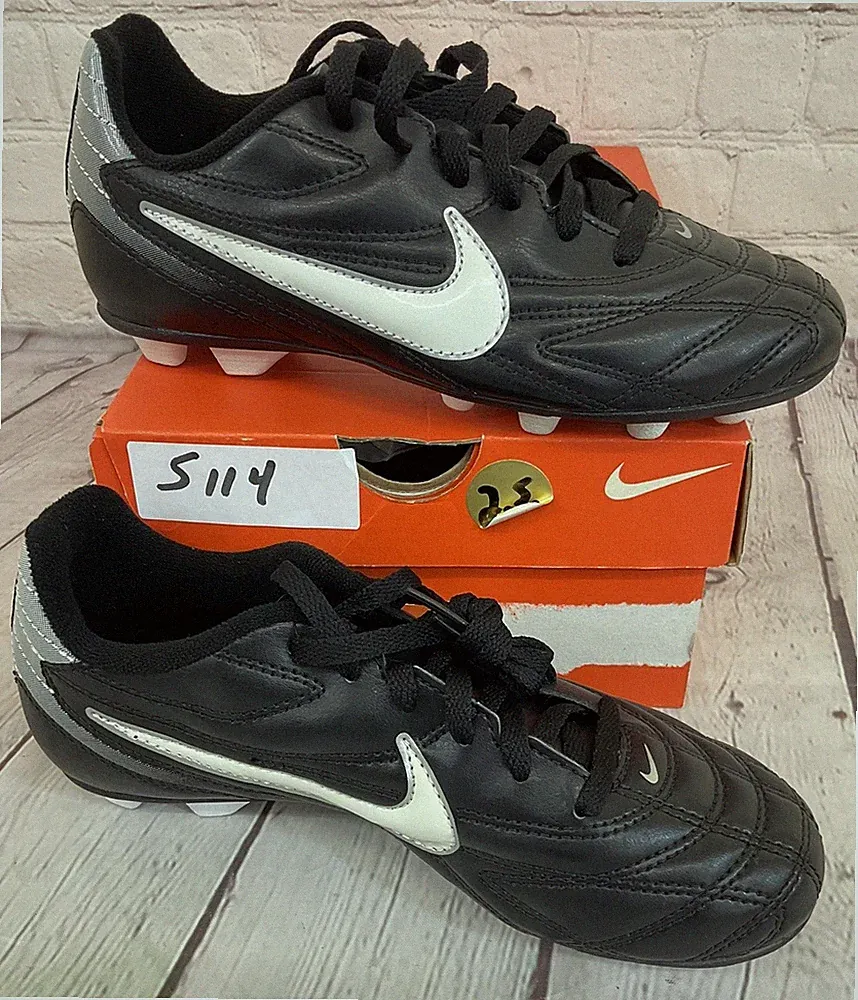 Nike JR Premier 3 FG-R Youth Soccer Cleats Black White Metallic Silver US 10.5C