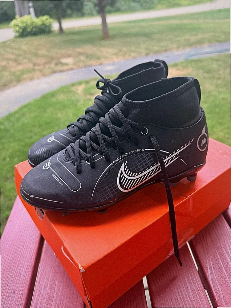 Nike Jr Superfly 8 Pro FG Soccer Cleats Youth US 2.5Y Black DB2843-007