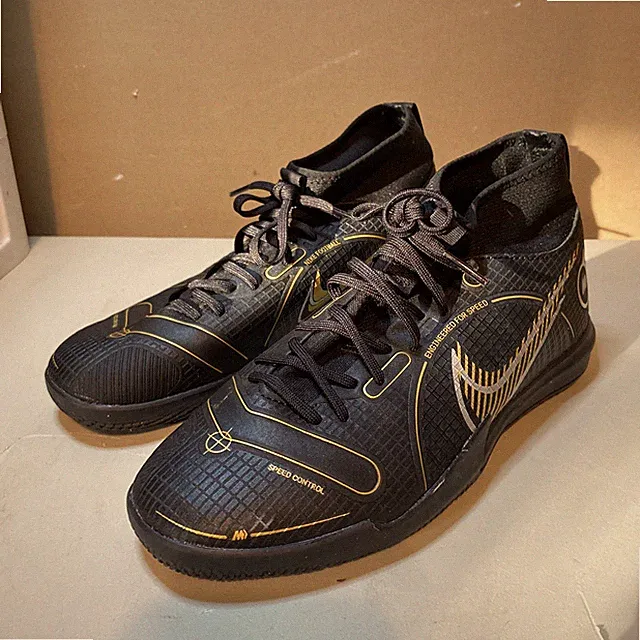 Nike Jr Superfly 8 Youth Size 5.5Y Academy Black Gold Soccer Shoes DJ2860-007