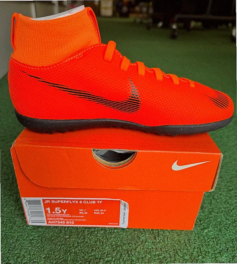 Nike Jr. SuperflyX 6 Club Turf Kids Soccer Shoes