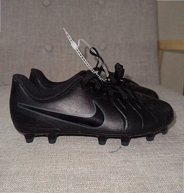 Nike Jr. Tiempo Legend 10 Club Little/Big Kids DV4352-002 Size 2