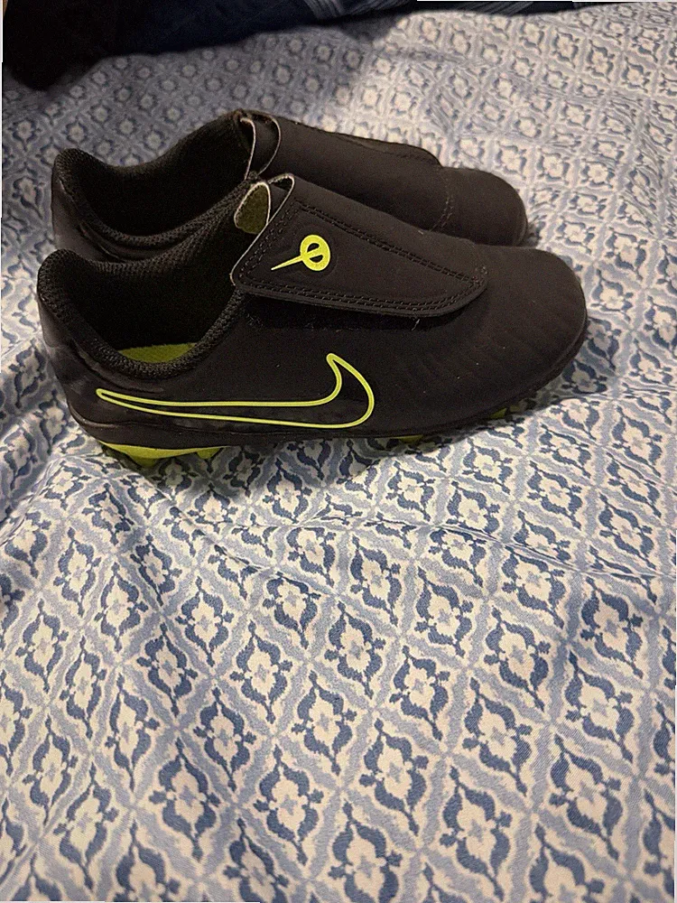 Nike Jr Tiempo Legend 10 Club Little Kids Low Top Soccer Cleats Size 11.5C
