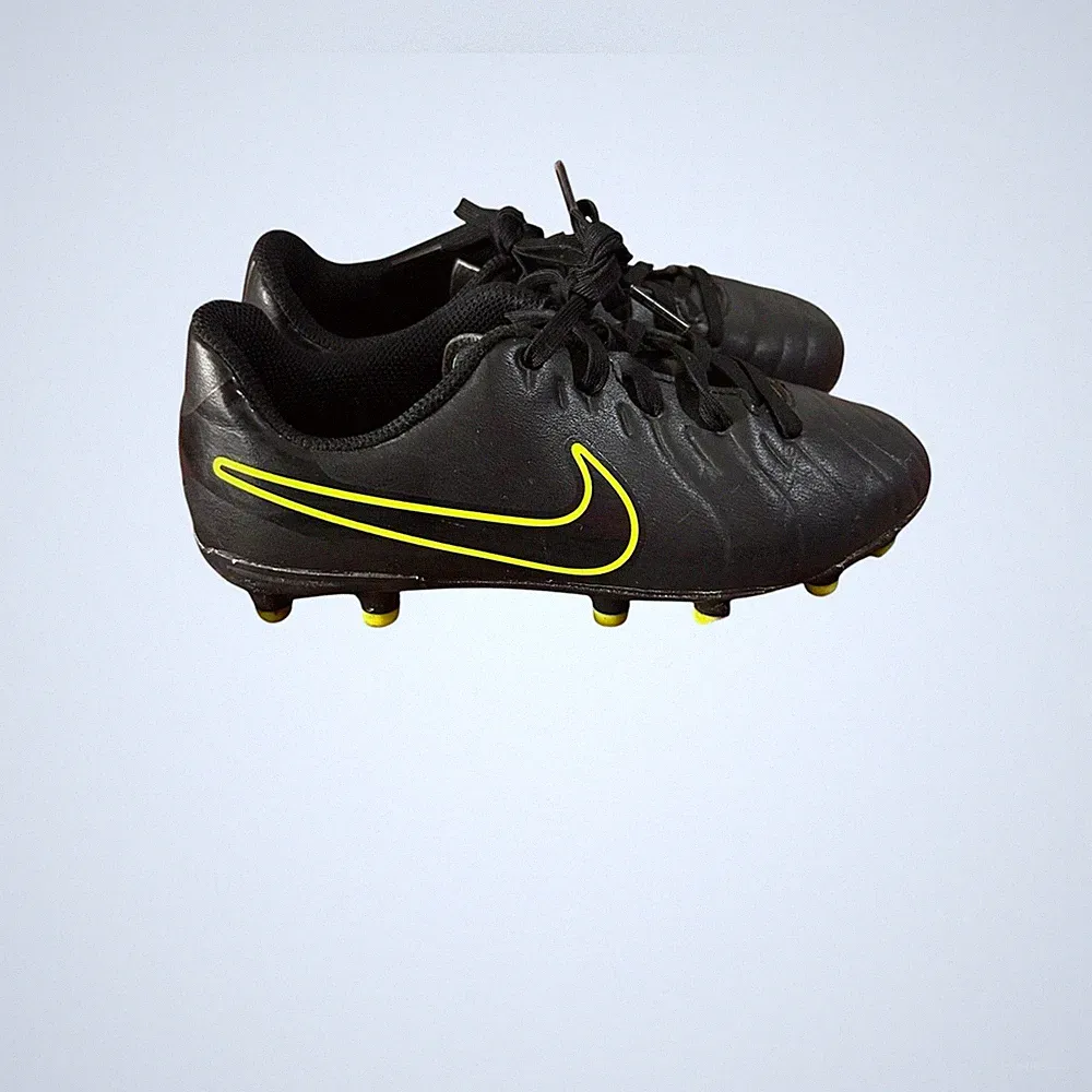 Nike Jr. Tiempo Legend 10 Club MG Youth Soccer Cleats Blck/Neon Yellow Size 1.5Y