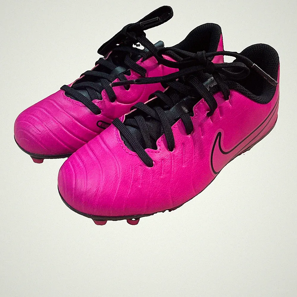 Nike JR Tiempo Legend Club Soccer Football Cleats DV4352-600 Pink Black 1Y Girls
