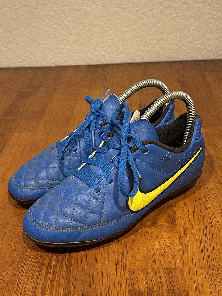 Nike JR Tiempo RIO II FG-R Soccer Cleats Boots 631286-470 Blue Kids Size US 2.5Y