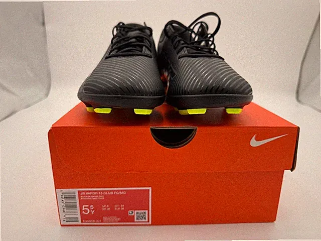 Nike Jr Vapor 15 Club FG/MG Soccer Cleats Black Volt Youth 5.5Y DJ5958-001 NIB