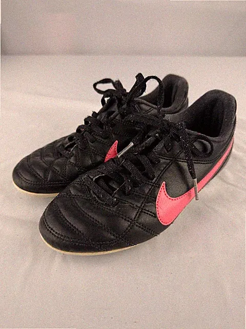 Nike Jr. Youth Girls Chaser Soccer Cleats
