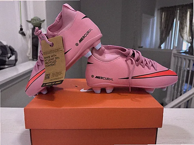 Nike Junior Mercurial Superfly 10 Club FG/MG Size 4Y Magic Flamingo FQ8318-600
