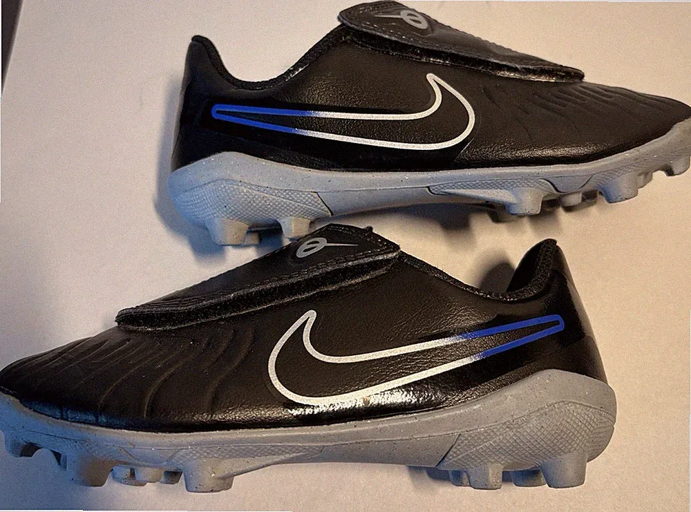 Nike Junior Tiempo Legend 10 Club Cleats Little Kids Toddler Size 10CSoccer Shoe
