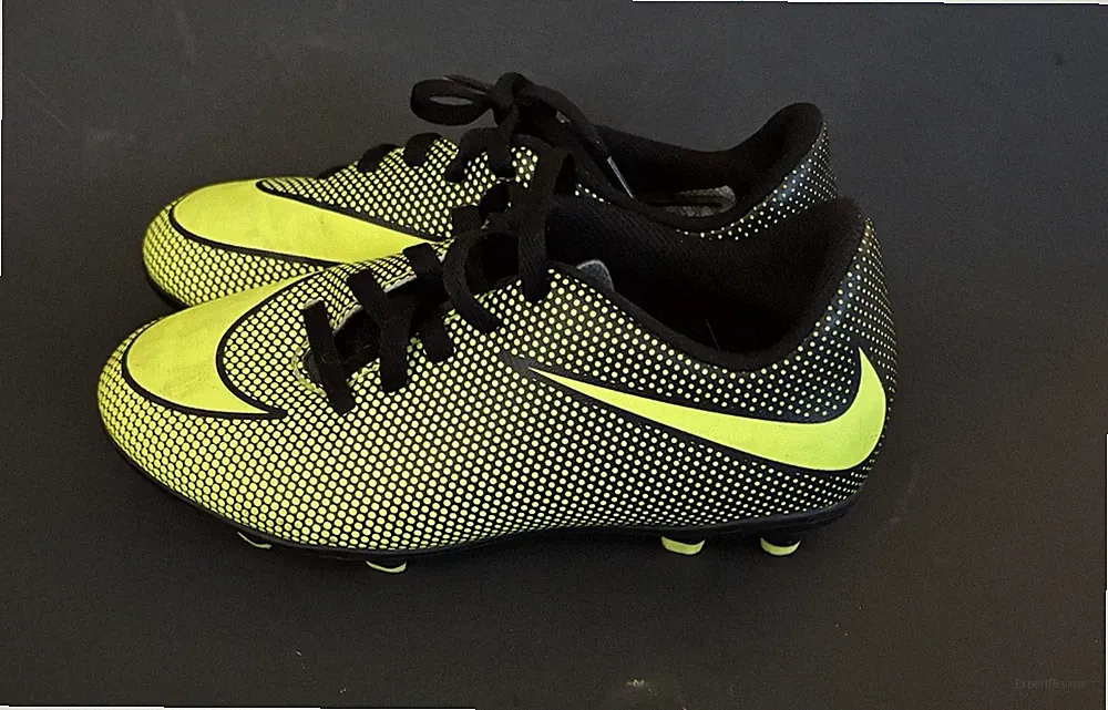 Nike Kids Bravata Black/Volt Soccer Cleats Youth Size 13C