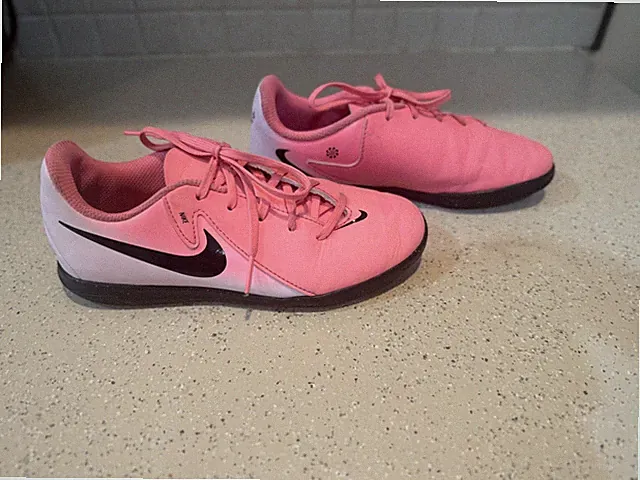 NIKE KIDS PHANTOM GX II Turf shoes: Size 1Y