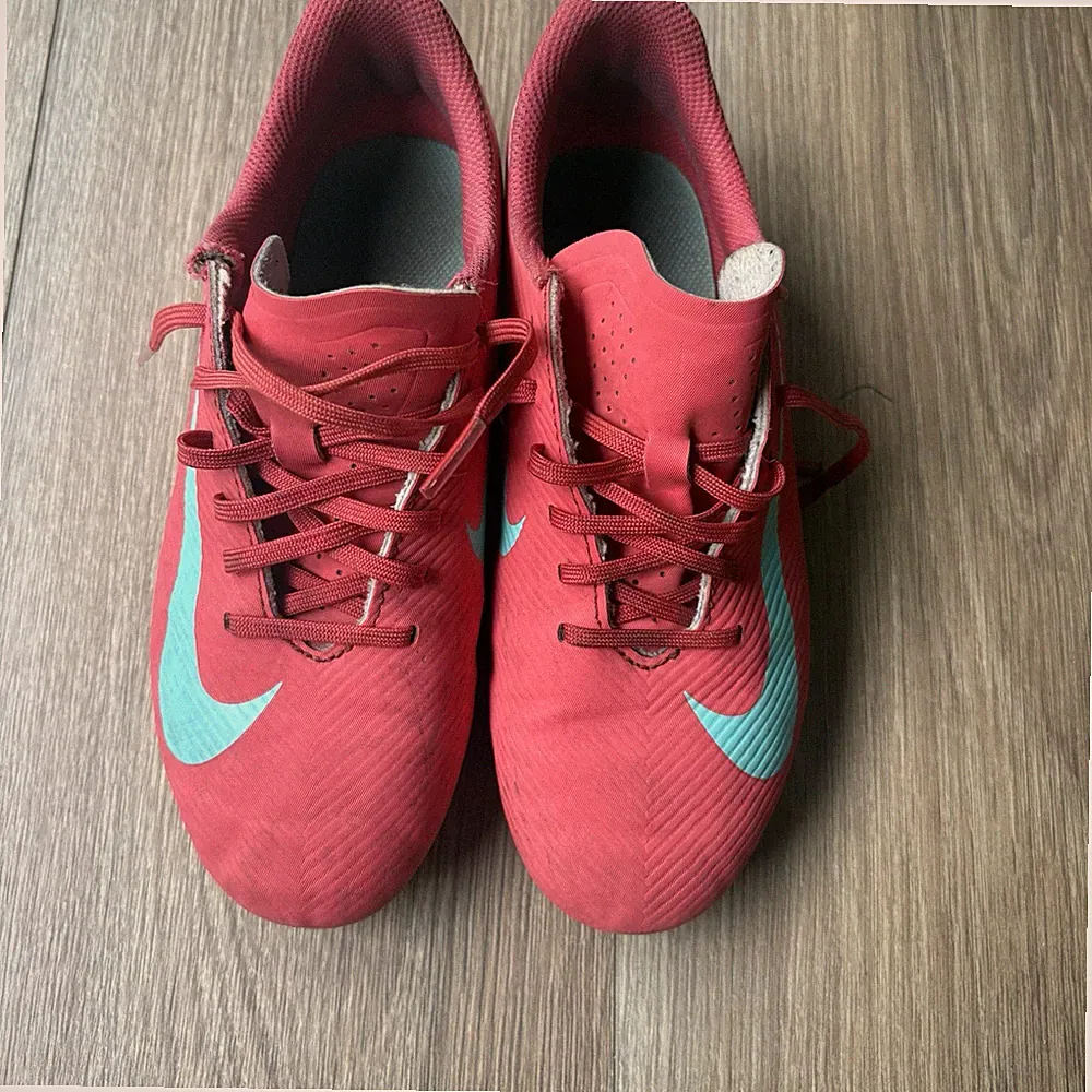 Nike Kids Soccer Cleats Mercurial Vapor Size 3Y Used One Season Orange/Teal/Pink