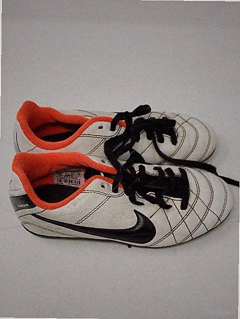 Nike Kids White Soccer Cleats with Black Swoosh Size 13