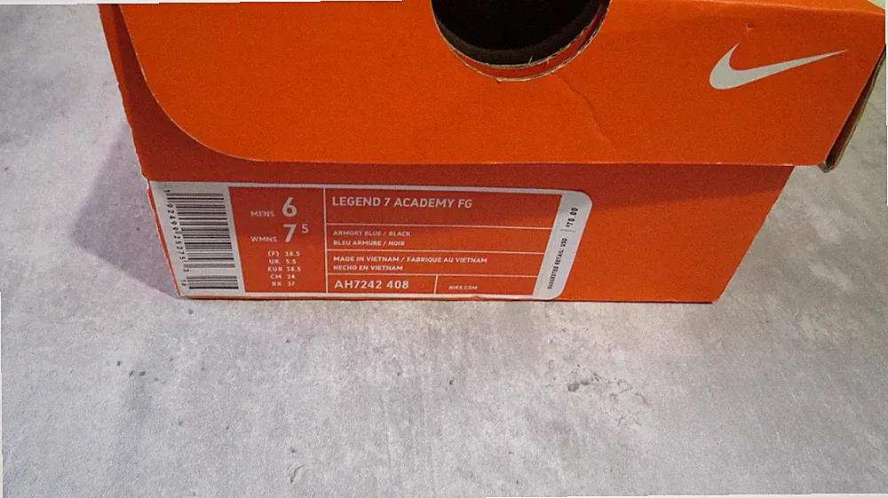 Nike Legend 7 Academy FG Firm Ground Soccer Cleats, Men's 6 US