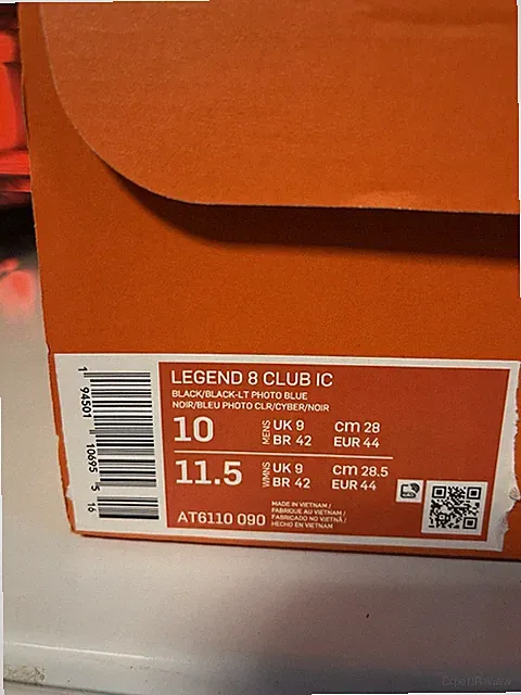 Nike Legend 8 Club IC Indoor Cleat