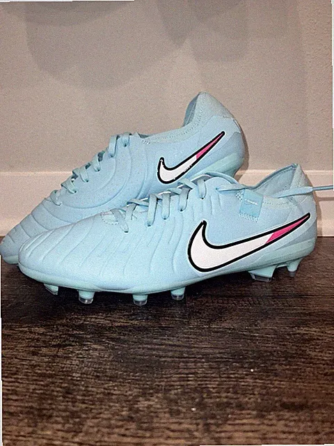 Nike Light Blue Soccer Cleats Youth Football Shoes Size 9.5