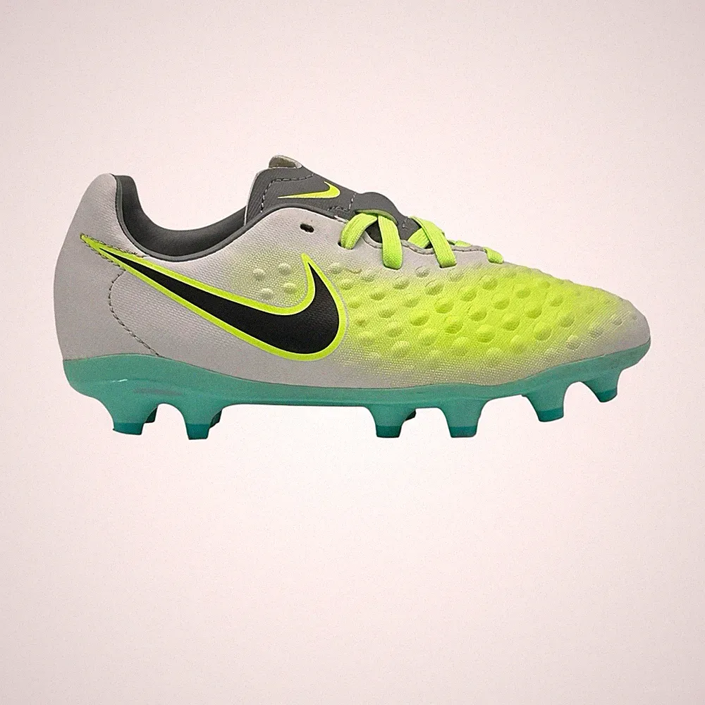 Nike Magista Opus Boys Size 11C Soccer Cleats
