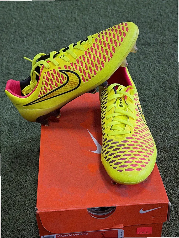 Nike Magista Opus FG Firm Ground Men's Soccer Cleats