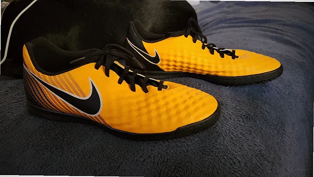 Nike Magista Soccer Cleats Yellow Black FG Men’s US 12 Indoor Football Shoes