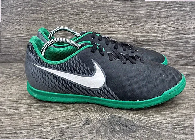 Nike MagistaX Ola II IC Men Size 5.5 Black Green Indoor Soccer Shoes 844423-002