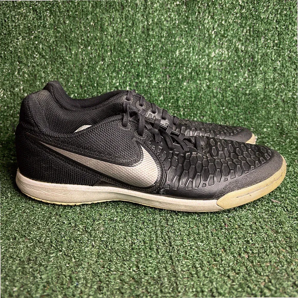 Nike MagistaX Proximo IC Indoor Textured Soccer Cleats Shoes Black Silver Mens 7