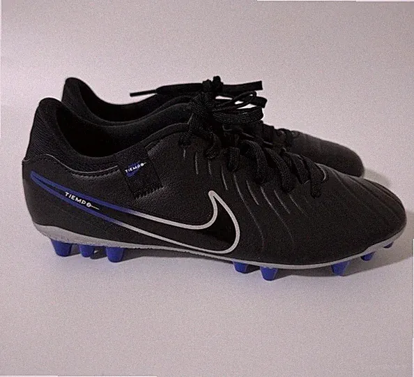 Nike Men 6/Women 7.5 Tiempo Legend 10 Academy AG Soccer Cleats Black DV4340-040