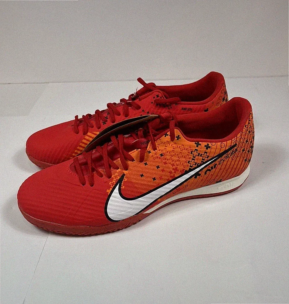 Nike Men’s 9.5 Air Zoom Mercurial Vapor 15 MDS Indoor Soccer Shoes Futsal FD1164