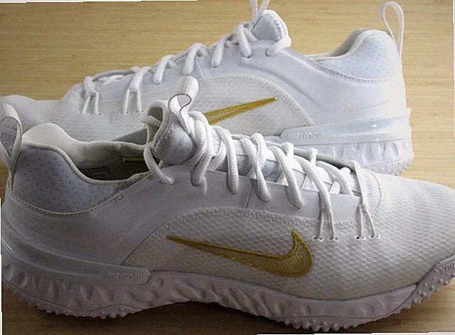 Nike Men's Huarache 9 Elite TF Turf Lax Shoes White Metallic Vivid Gold Size 10
