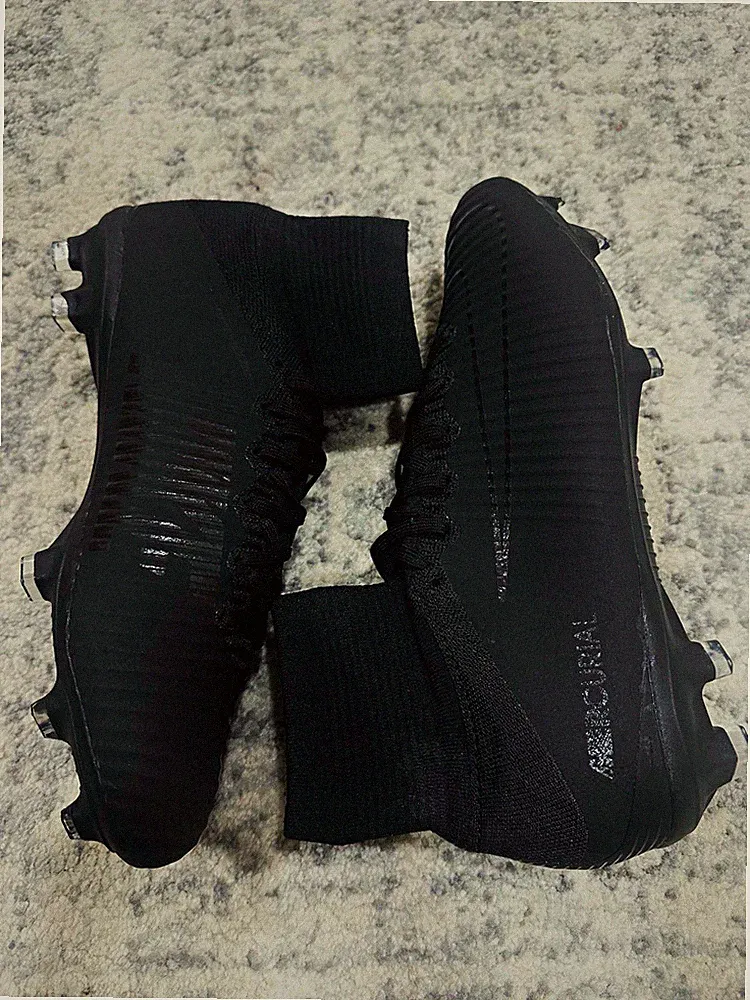 Nike Men's Mercurial Black High Top Lace-Up Soccer Cleats Molded Studded Sole