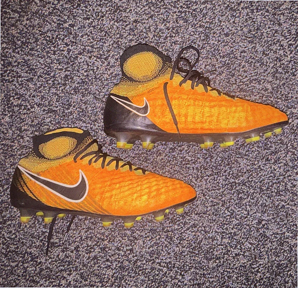 Nike Men’s Mid Top Soccer Cleats Lace-Up Plastic Studs Orange/Black