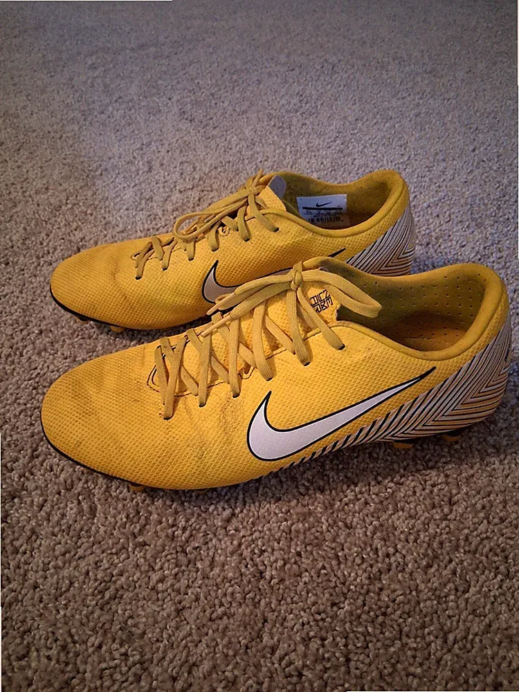 Nike Men's Neymar Vapor 12 Academy MG 'Amarillo' Size 6 1/2 Soccer Cleats