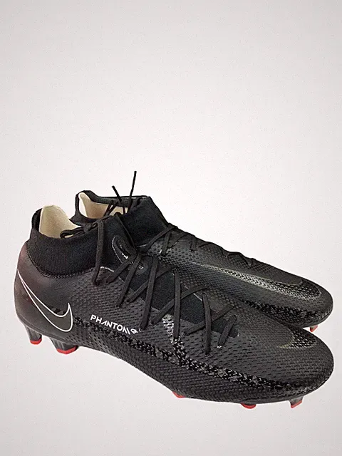 Nike Men’s Phantom GT2 Pro Dynamic Fit FG Size 7.5 Black Soccer Cleats.
