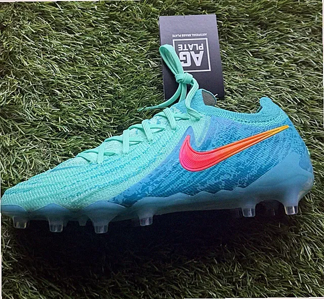 Nike Men’s Phantom GX II Elite AG-Pro Soccer Cleats - 2023 FZ4913-300 | Size 4