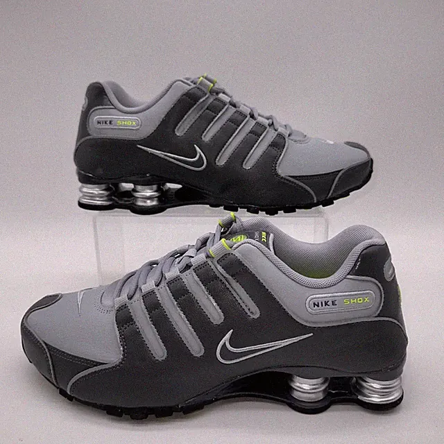 Nike Men's Size 9 Shox NZ (378341 009) Gray Running Sneaker Sports Casual