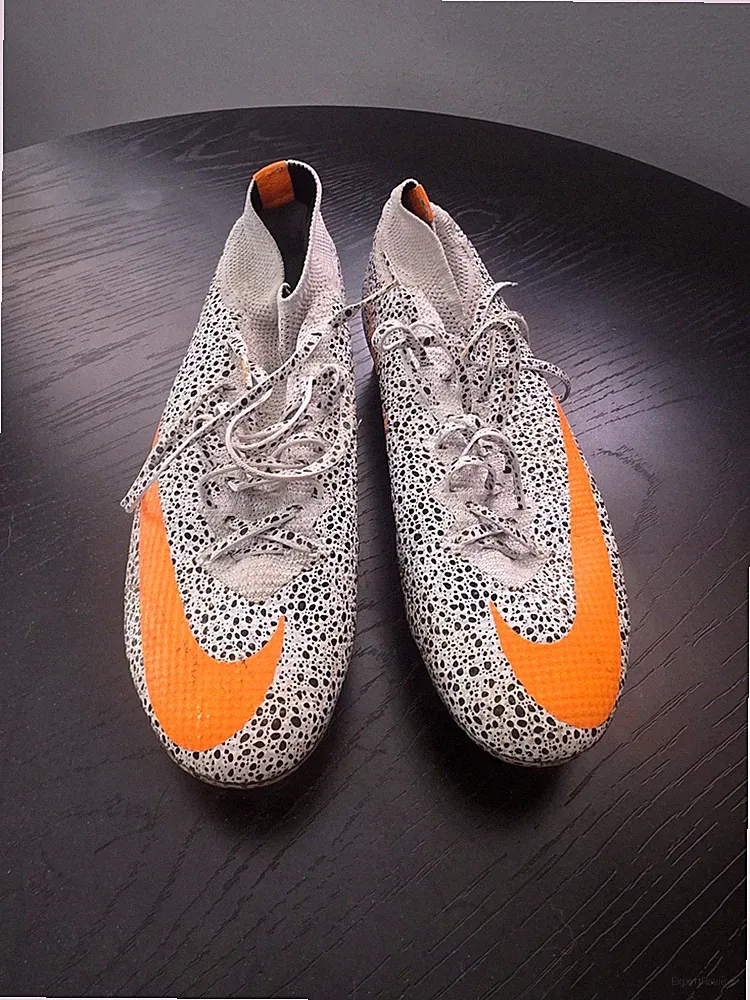 Nike Men’s Soccer Cleats Gray/Black/Orange Spotted Lace-Up Mid Top