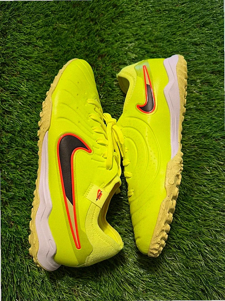 Nike Men's Tiempo Legend 10 Pro Turf Low-Top Soccer Volt/Black Size 7.5