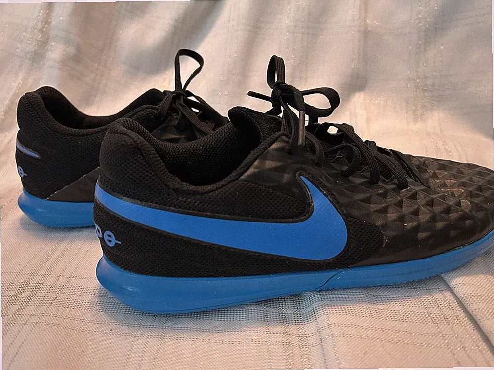 ❤️ Nike Men’s Tiempo Legend 8 Club Soccer Cleats Black/Blue Size 7 US AT6107-090