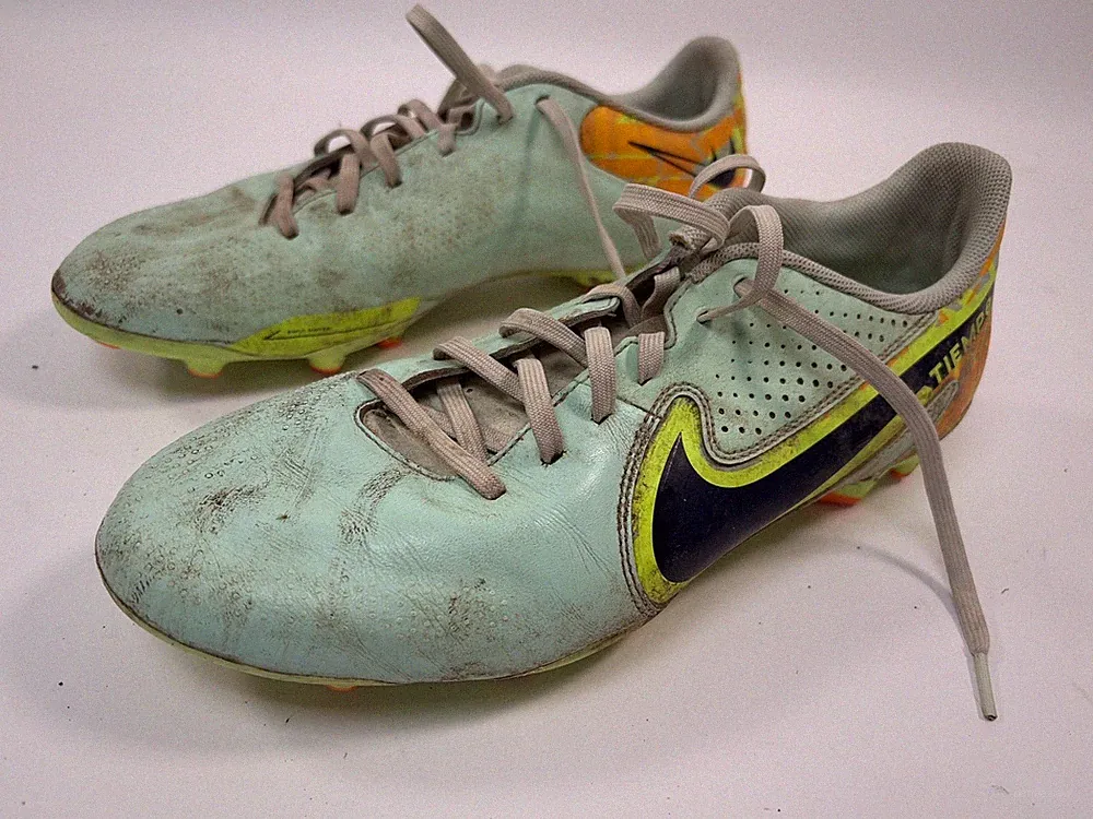 Nike Men's Tiempo Legend 9 Soccer Cleats, Size 9, Green
