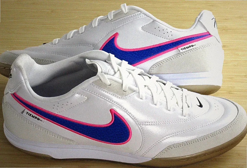 Nike Men's Tiempo Streetgato Indoor Court Soccer Shoes White Racer Blue Size 9.5